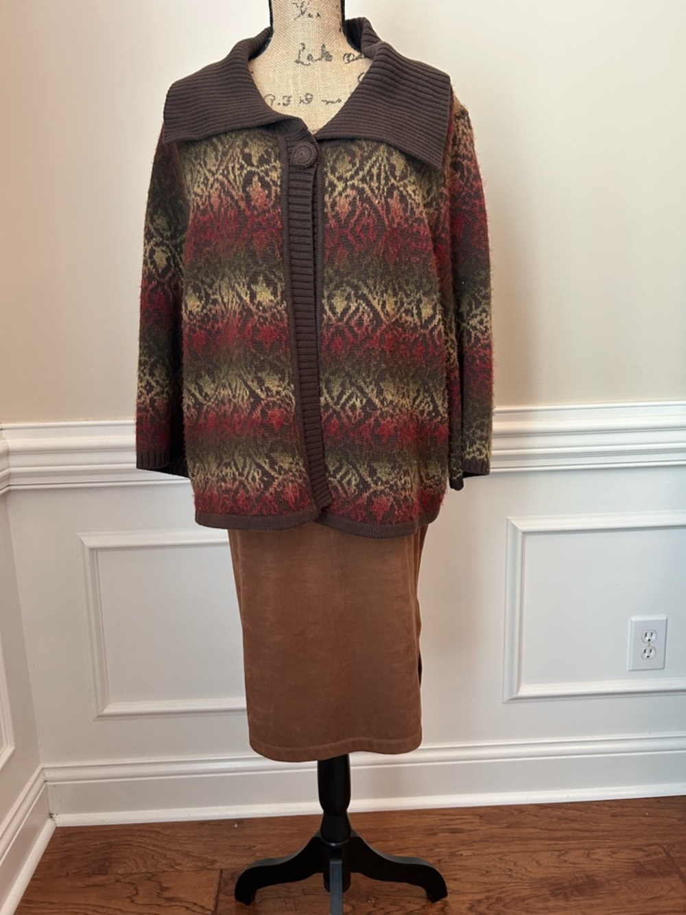 Womens Brown Multicolor Patterned One Button-Sweater with Collar